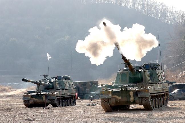 육군1포병여단의 K9자주포 실사격 훈련. 2021년 1월. 국방일보DB