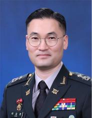이강경 중령·육군3사관학교 정치외교학과 교수