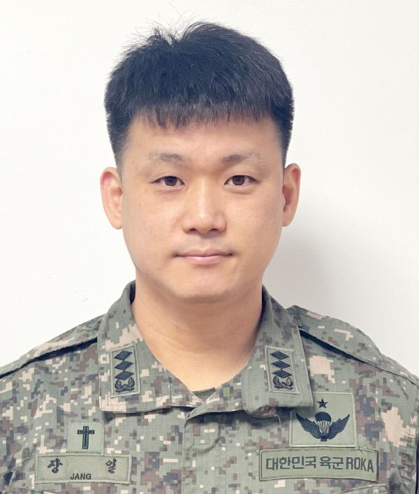 장일 육군5기갑여단 목사·소령(진)