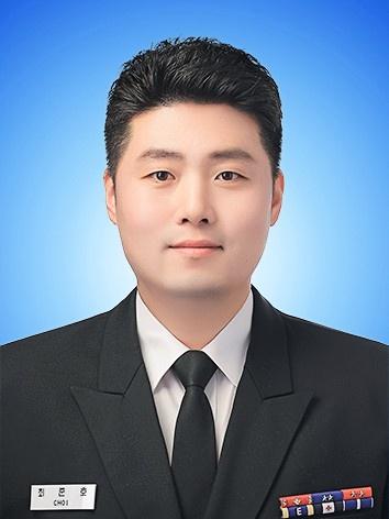 최준호 해군군수사령부 중령