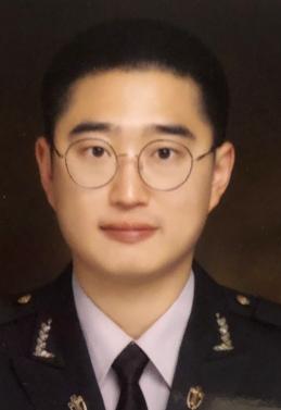 류창훈 신부·대위. 육군특수전학교
