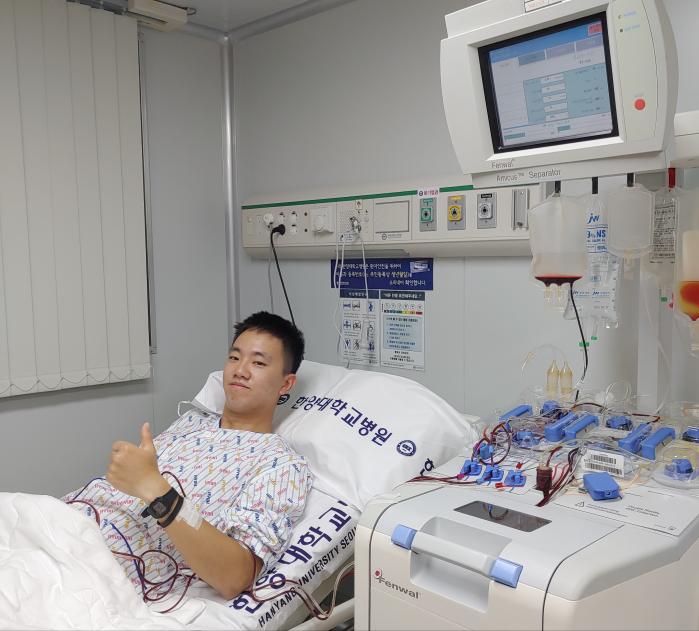 혈액암 환자에게 조혈모세포를 기증한 육군1보병사단 신병교육대대 유민석 상병.  부대 제공