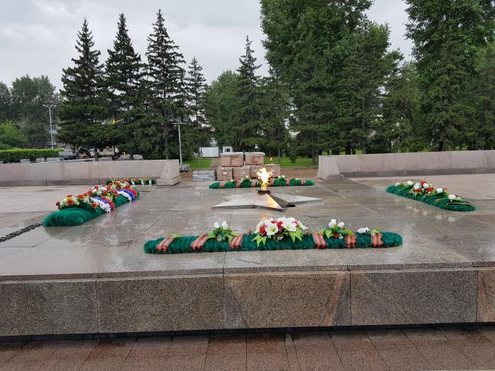 이르쿠츠크 시내의 전몰용사 추모불꽃 제단 전경.