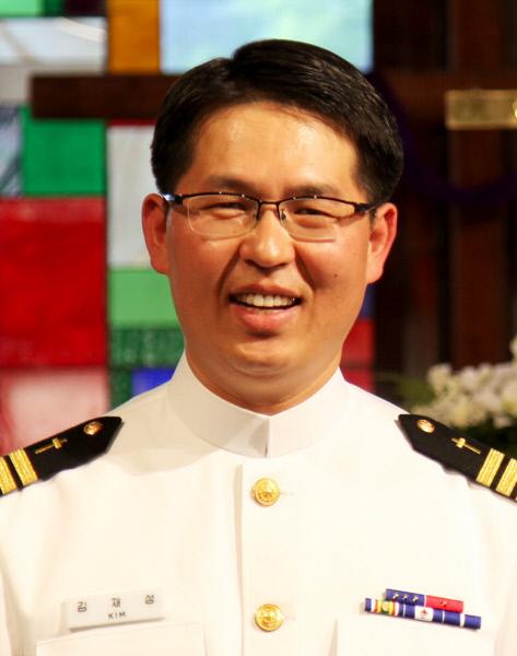 김재성 중령. 해군본부 군종실 목사