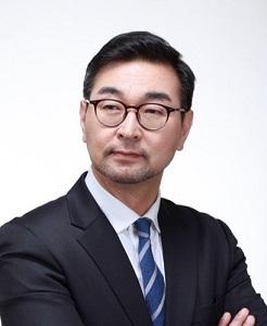 최영일 시사평론가