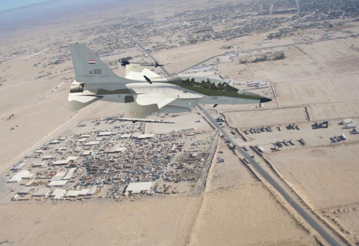 T-50 계열의 이라크 수출 버전인 T-50IQ가 이라크 상공을 비행하고 있다. 이라크와는 항공기 24대를 포함해 추가적인 후속운영지원 계약까지 당시 역대 최대 규모의 국내 항공 분야 수출 계약을 체결했다. KAI 제공