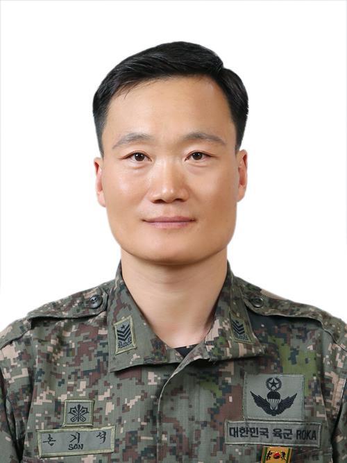 손기석 원사 육군3군단 1산악여단