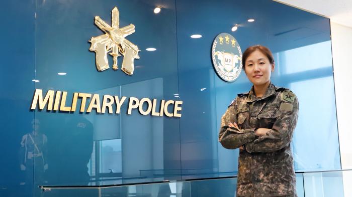 혈액암 환자에게 조혈모세포를 기증한 육군종합행정학교 군사경찰교육단 최혜민 소령(진). 부대 제공