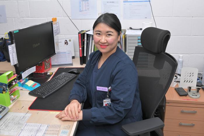 의식을 잃고 쓰러진 시민을 응급처치로 구한 공군8전투비행단 김경희 군무주무관. 부대 제공