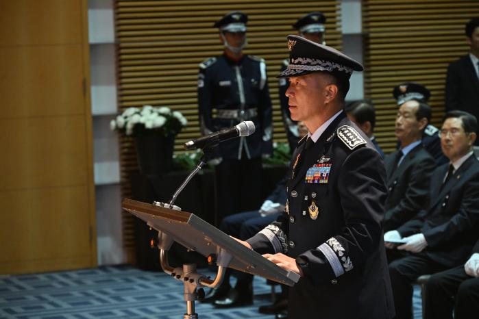 이영수 공군참모총장이 19일 백범김구기념관에서 열린 고 김신 장군 8주기 추모식에서 추도사를 하고 있다. 공군 제공