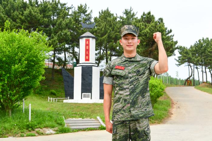 휴가 중 KTX에서 시민을 구한 해병대6여단 문기훈 병장.