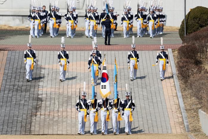 충북 청주시 공군사관학교에서 열린 공군사관학교 제71기 졸업식 및 임관식에서 행진하는 생도들. 김병문 기자