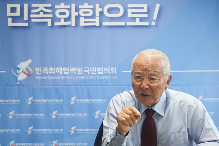 손명원 손컨설팅컴퍼니 대표이사가 국방일보와 인터뷰를 하고 있다. 