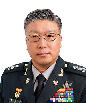 김명응 육군본부 정책실 중령(아산정책연구원 객원연구위원)