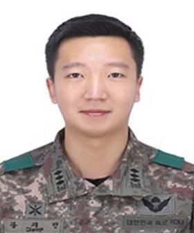 장지민 대위 육군2포병여단