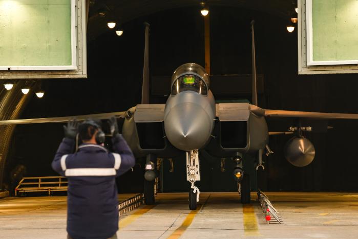 F-15K가 출격을 준비하고 있다.