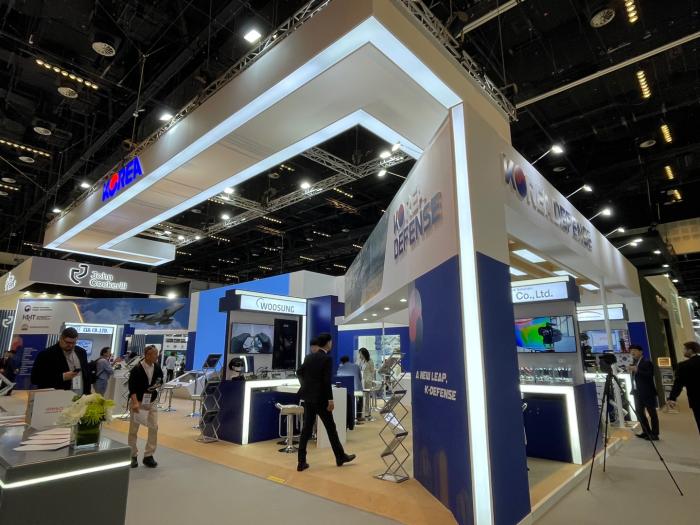 방사청은 17일부터 21일까지 아랍에미리트(UAE) 아부다비에서 개최되는 ‘IDEX 2025’에서 해외 방산전시회 최초로 ‘통합한국관’을 운영한다. 통합한국관 전경. 방사청 제공