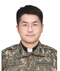 오형훈 대위 육군8기동사단 군종실 신부