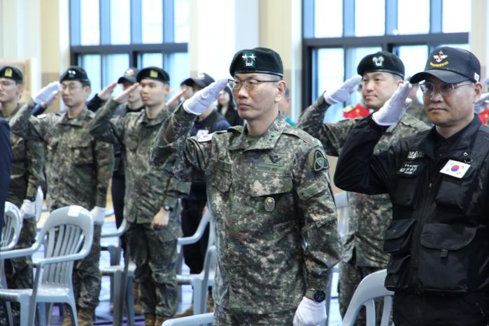 육군35보병사단이 전북 순창군 녹두장군 전봉준관 운동장에서 6·25 전사자 유해발굴작전 개토식을 하고있다.