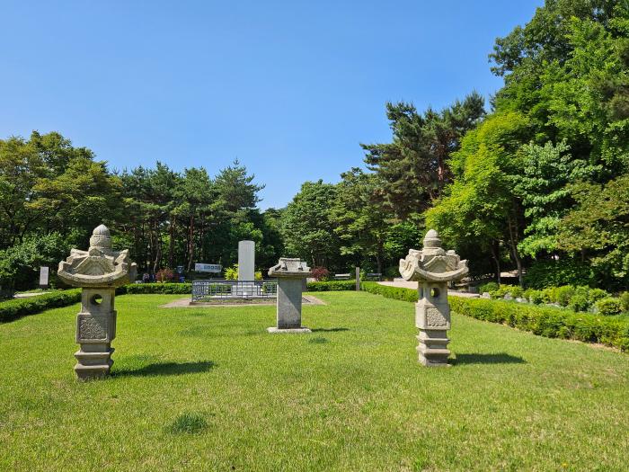 고종이 명성황후 시해 사건 당시 일본군에 맞서다 숨진 장병들을 기리기 위해 1900년 설립한 추모공간 장충단. 