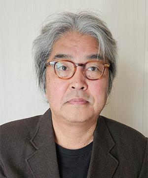 황인 미술평론가