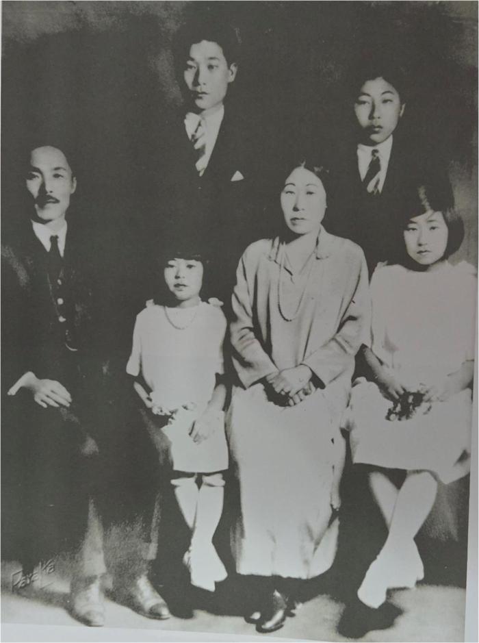 1926년 도산이 중국 상하이로 떠나기 직전 찍은 마지막 가족사진.