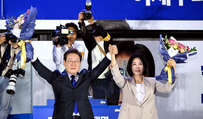 제21대 대통령 당선.