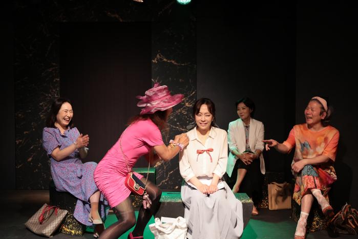 연극 ‘마가렛 화인’ 한 장면. 사진=예술나루