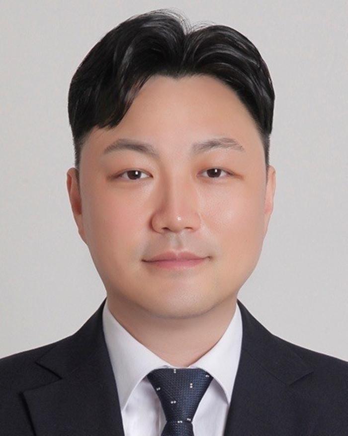 이중구 한국국방연구원 연구위원