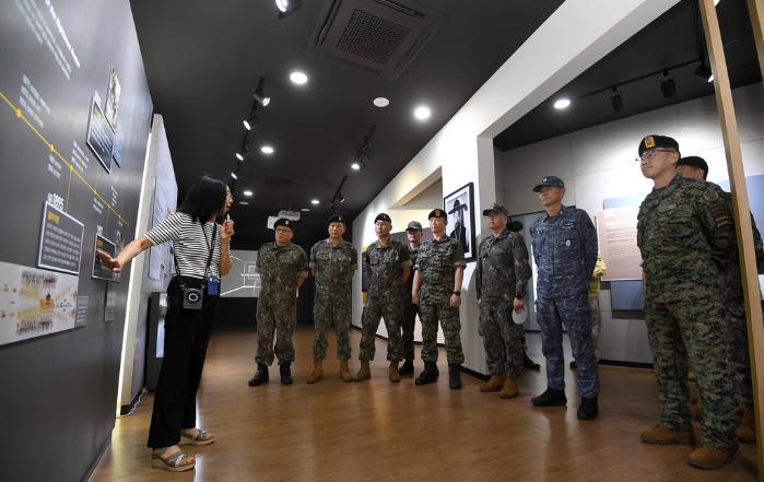 국방정신전력원 군인정신리더과정 교육생들.