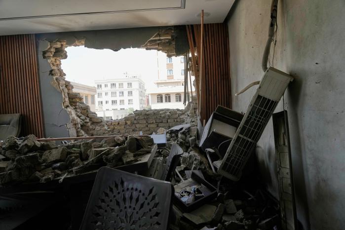 이스라엘의 이란에 대한 핀셋 공격은 정보전의 중요성을 일깨운다. 지난달 26일 이란 테헤란의 한 건물이 이스라엘의 미사일 정밀공격을 받아 파괴된 모습. 연합뉴스