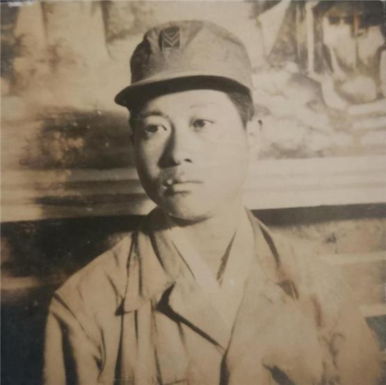 고 윤재관 이등중사의 생전 사진. 부대 제공