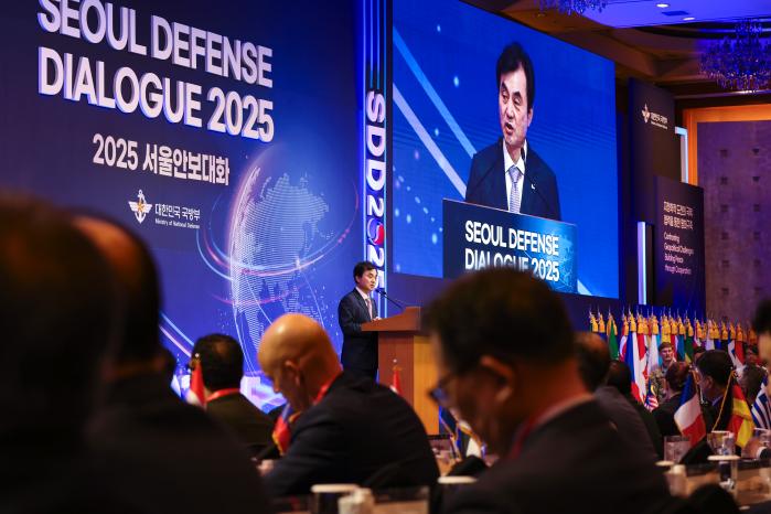 안규백 국방부 장관이 9일 오전 서울 중구 롯데호텔에서 열린 2025 서울안보대화(SDD) 개회식에서 개회사를 하고 있다. 이경원 기자