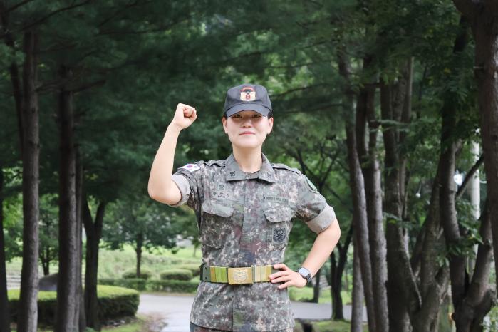 차량 전복사고 때 시민 구조에 힘쓴 육군7보병사단 신병교육대대 양현진 중사.