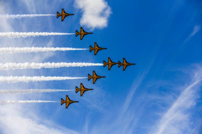 공군 특수비행팀 블랙이글스가 15일 서울 ADEX 2025를 앞두고 축하비행 사전 연습을 하고 있다. 공군 제공