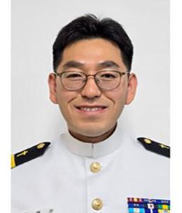 임명관 소령 해군재경근무지원대대 목사