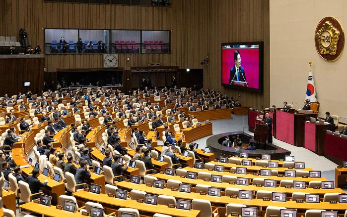 이재명 대통령이 4일 서울 여의도 국회 본회의장에서 내년도 정부 예산안에 대한 시정연설을 하고 있다. 연합뉴스