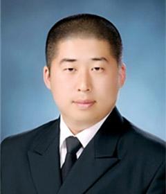 이경일 소령 해군교육사령부 법사