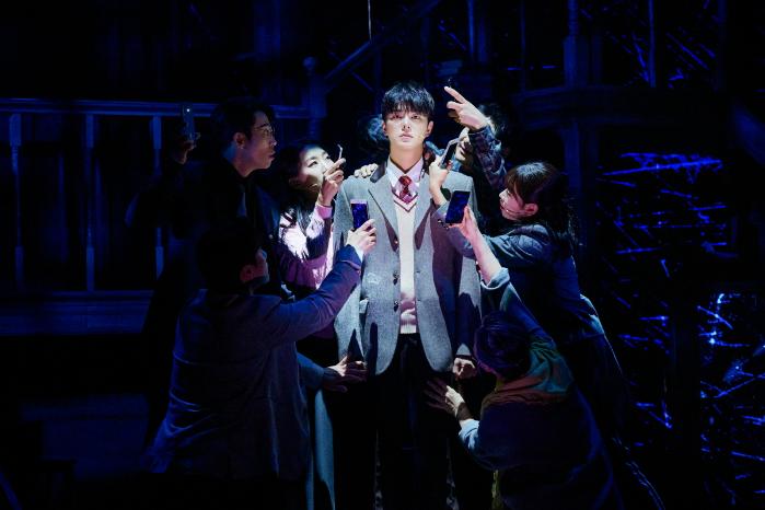 뮤지컬 ‘아몬드’의 주요 장면들. 사진=라이브(주)