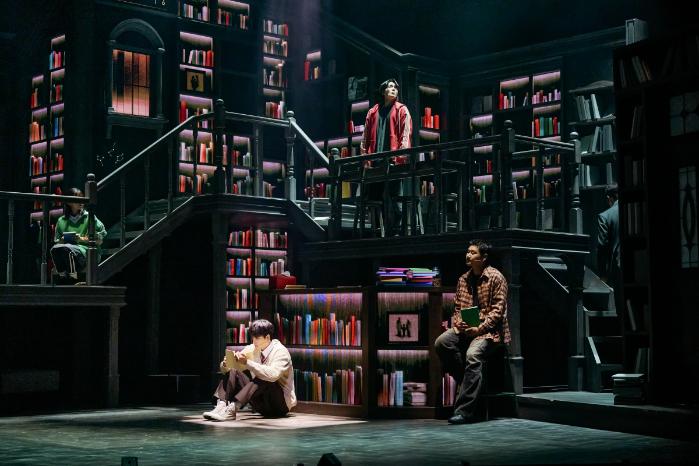 뮤지컬 ‘아몬드’의 주요 장면들. 사진=라이브(주)