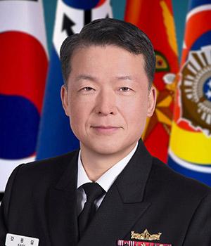 강동길 해군참모총장