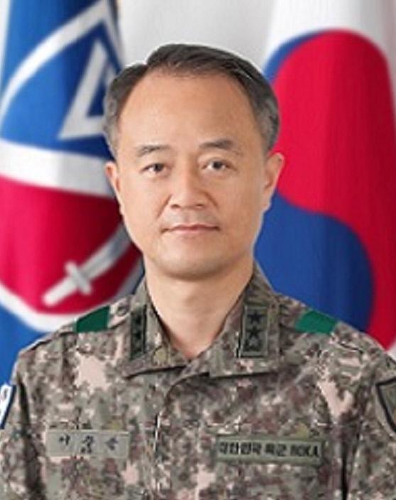 육군수도방위사령관 어창준 육군중장