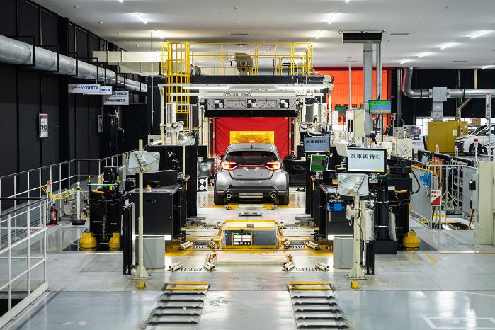 출고 전 검사 중인 GR 차량.