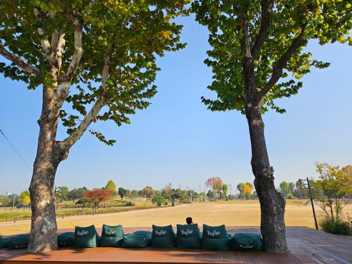 지금은 공원으로 탈바꿈한 옛 미 8군 골프장 부지.