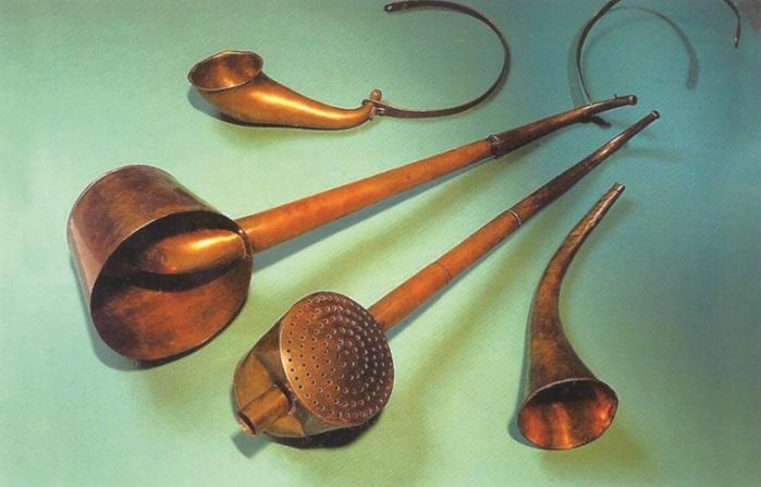 1813년 베토벤을 위해 특별히 제작된 보청장치. 필자 제공