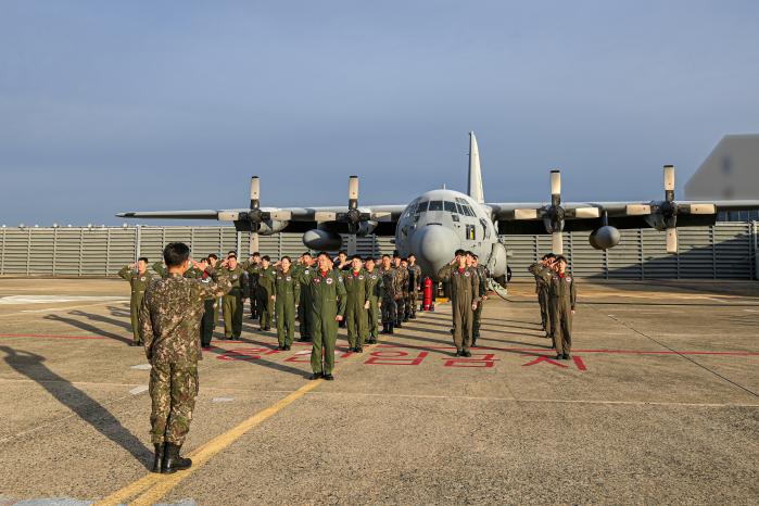 2�� ũ�������� ���������� �����ϴ� ����5���⵿߱����� �ӹ�������� ���ٽ� ������忡�� �����Ű��� �ϰ� �ִ�. �δ� ����