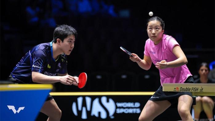 임종훈(왼쪽)과 신유빈의 경기 모습. 연합뉴스