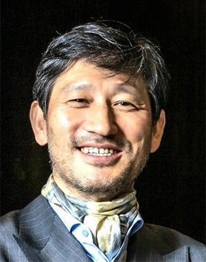 필자 최영진은 국방전문가로 전쟁사, 전력론, 정신전력, 병력구조와 장교양성 등에 많은 관심을 갖고 공부하고 있다. 현재 중앙대학교 정치국제학과 교수로 재직 중이다.