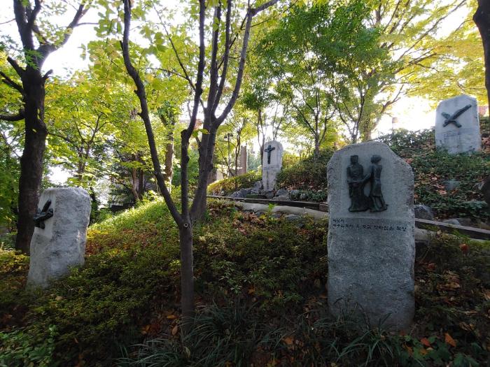 약현성당 언덕의 14처.