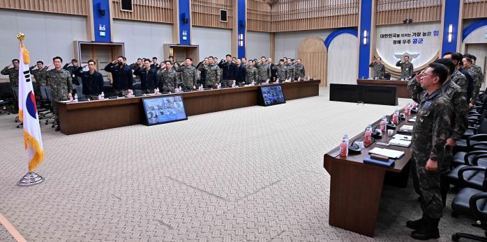 22�� �������� ��ȸ�ǽǿ��� ���� �������ְ�ȸ�ǿ��� �ռ��� �������������� ����� �ֿ� ���ְ���������� ȸ�ǿ� �ռ� ���⿡ ���� ��ʸ� �ϰ� �ִ�. ���� ����